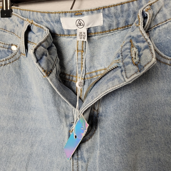 Missguided Extreme Rip Hem High Waist Shorts 10 - Picture 9 of 11